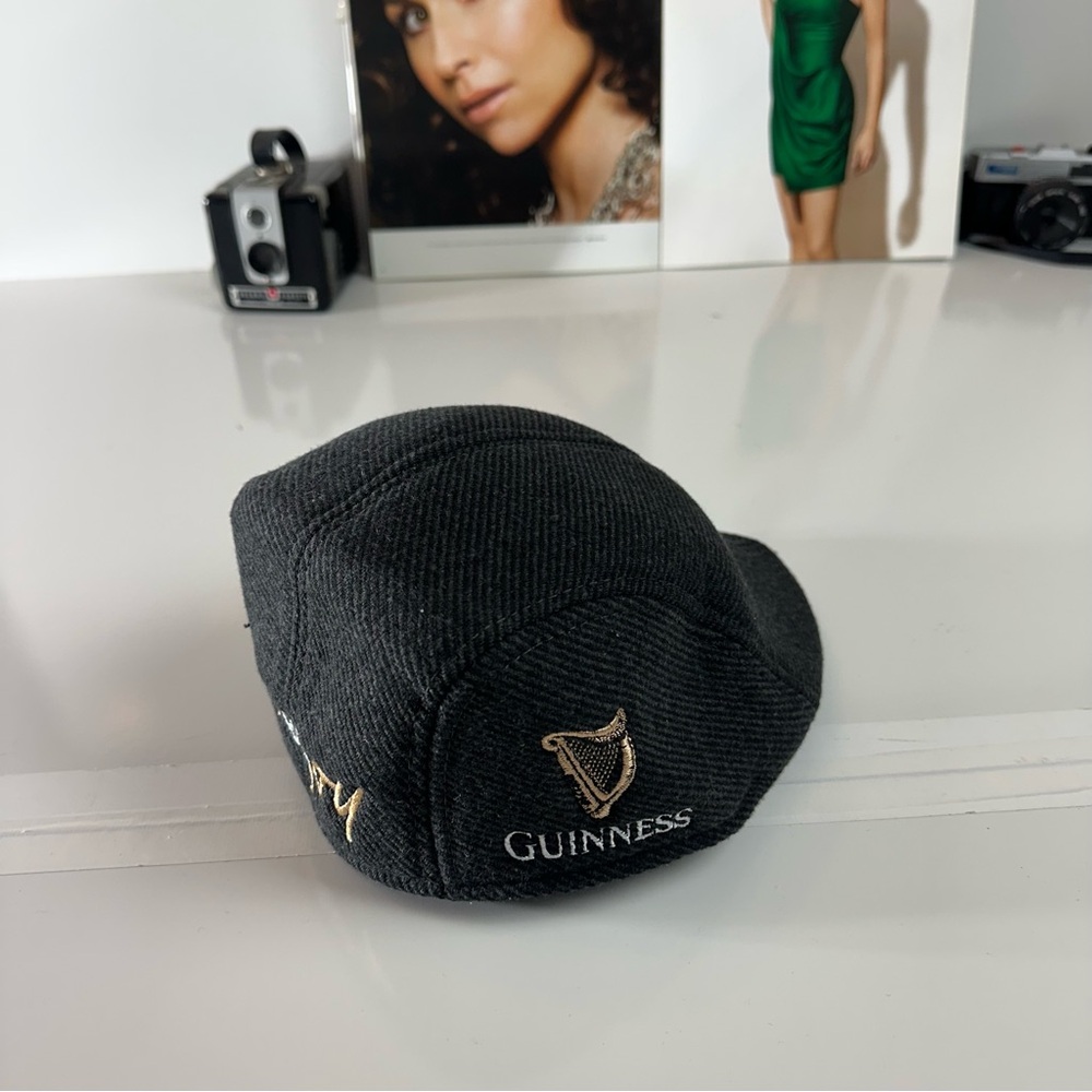 Guinness Irish Tweed Flat Cap | Black · Driving Ivy Hat - Picture 4 of 7